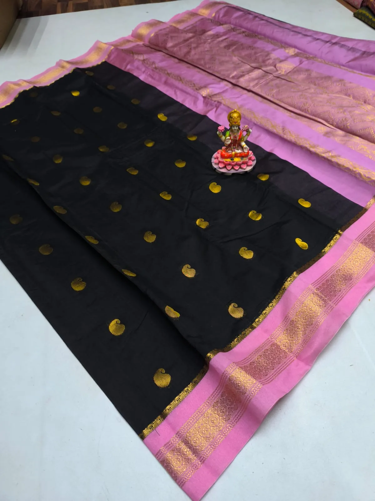Golden Putta Korvai Kuppadam Silk Cotton Saree